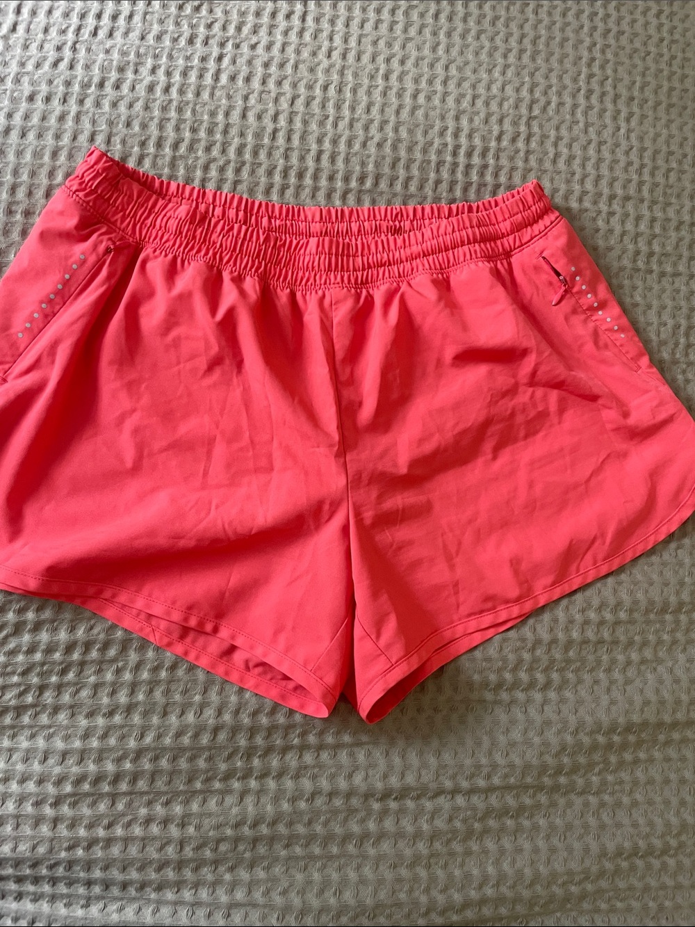 Old Navy Coral Athletic Pull-On Shorts
